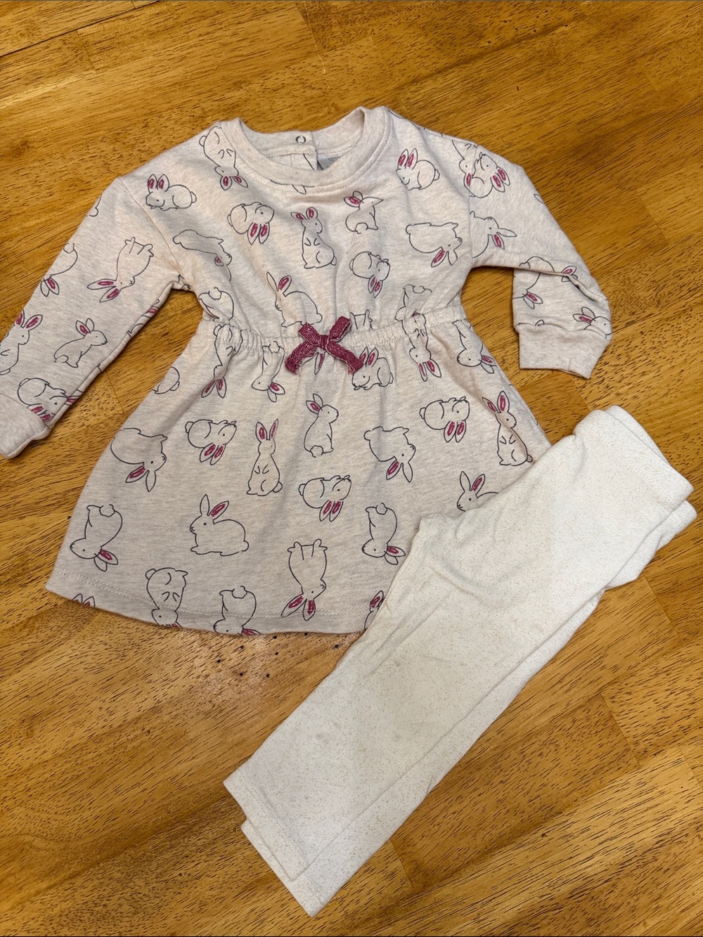 Koala Kids Gray Bunny Print Long Sleeve Pajama Set with Pink Bow